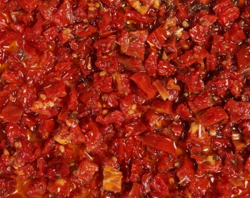 Canned Sulphured Sun Dried Tomato Cubes marianted in Oil