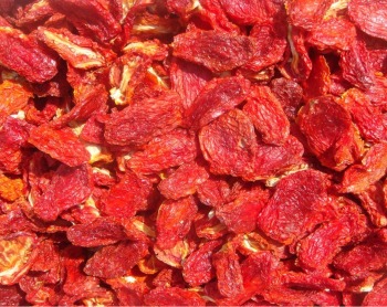 Dehydrated Sun Dried Tomato Halves preserved with Sulphur Dioxide